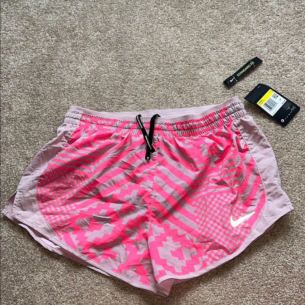 Nike Running 3 Inch Pink Mid-Rise Running Short Small